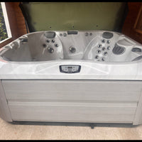 Jacuzzi J-335 - Platinum / Brushed Grey - USED
