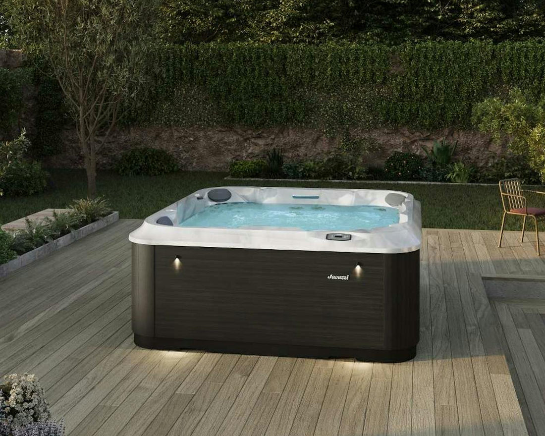 Jacuzzi J-204 hot tub lifestyle image