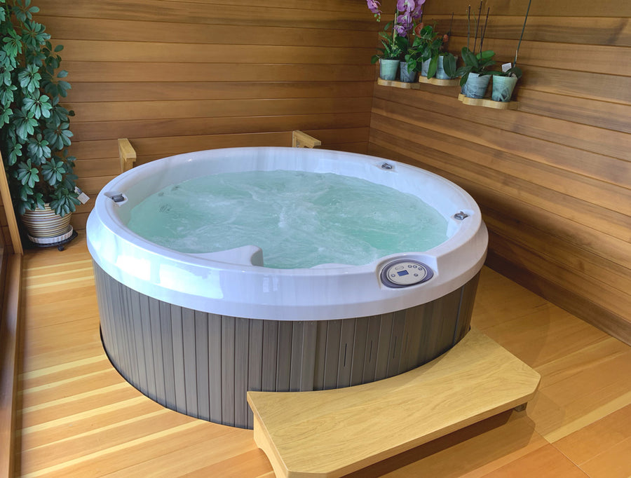 Jacuzzi J210 Hot Tub Village