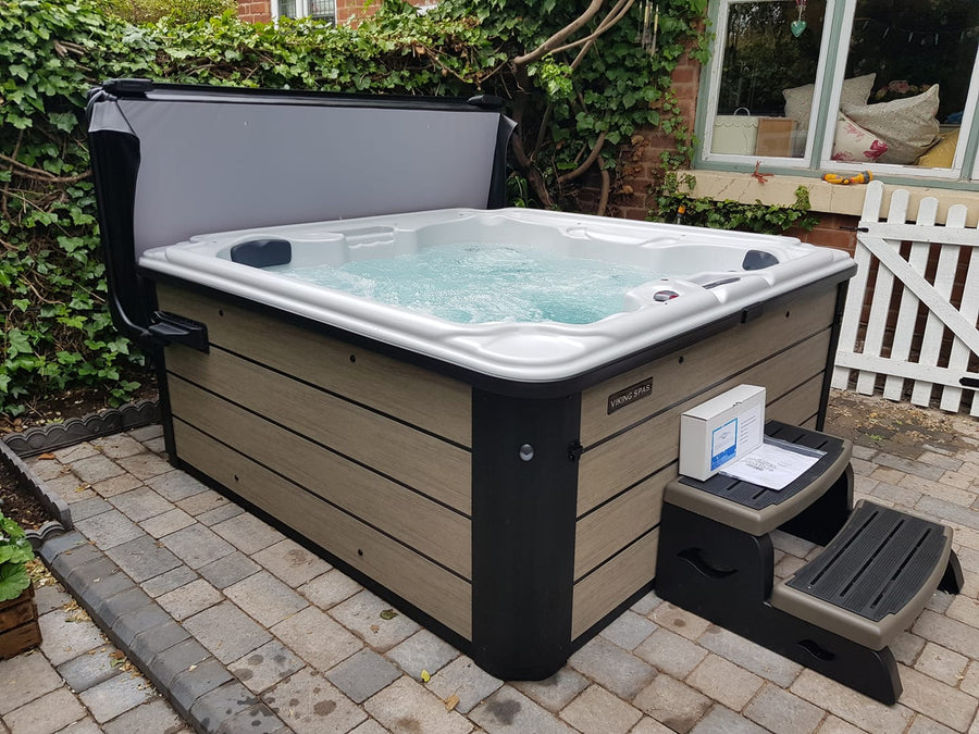 Viking Royale Hot Tub